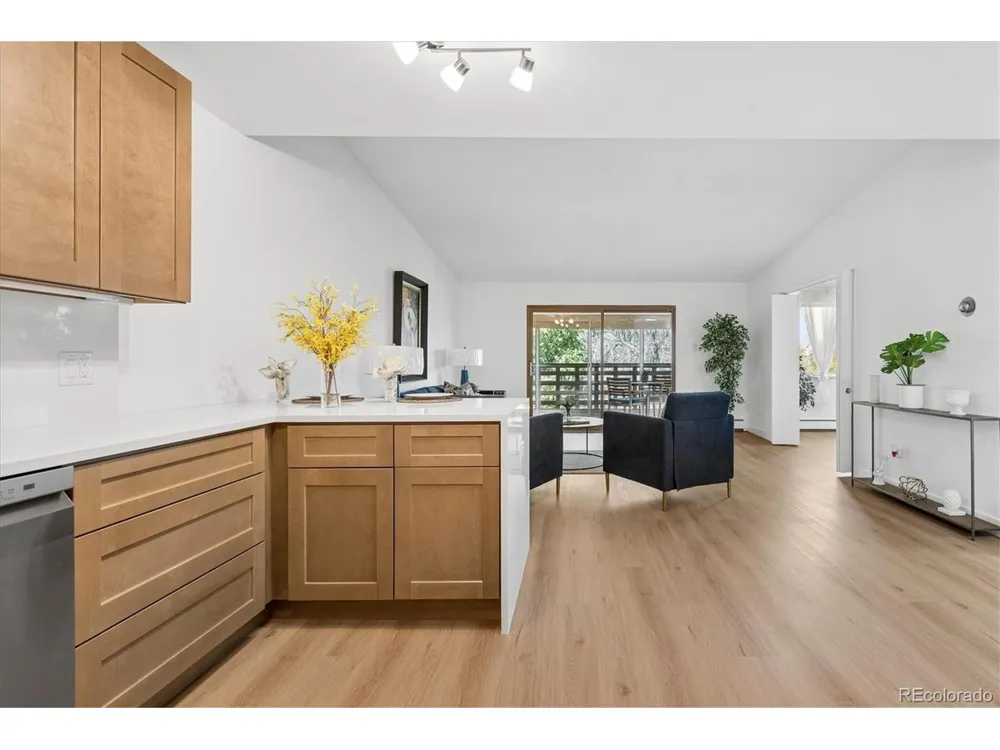 615 S Alton Way #10D Denver, CO 80247