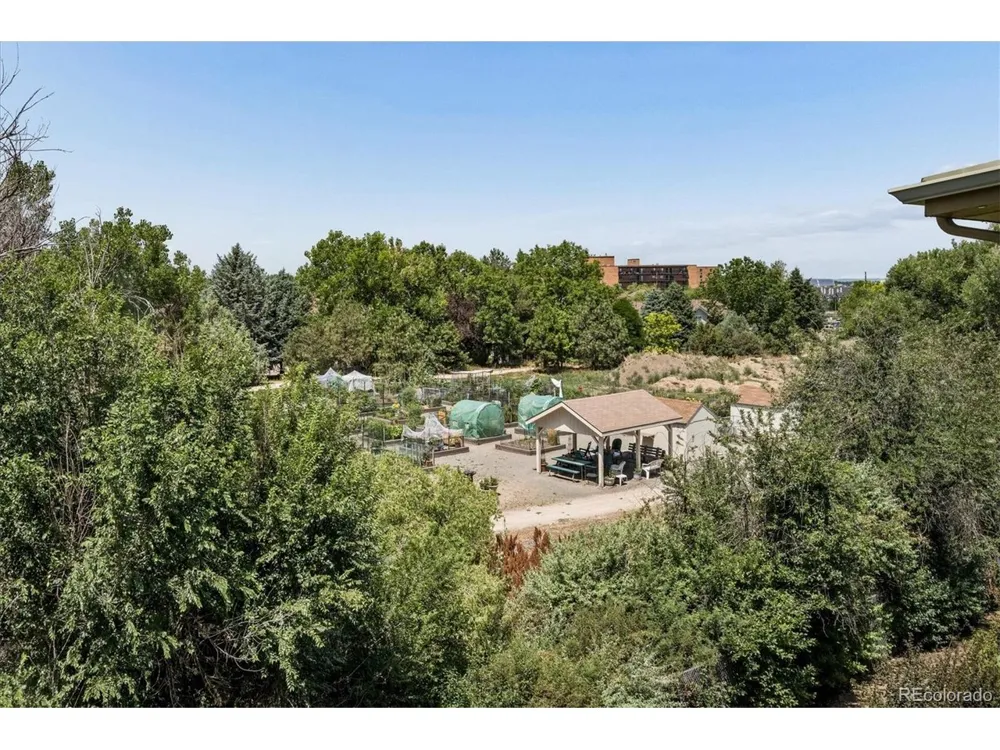 615 S Alton Way #10D Denver, CO 80247