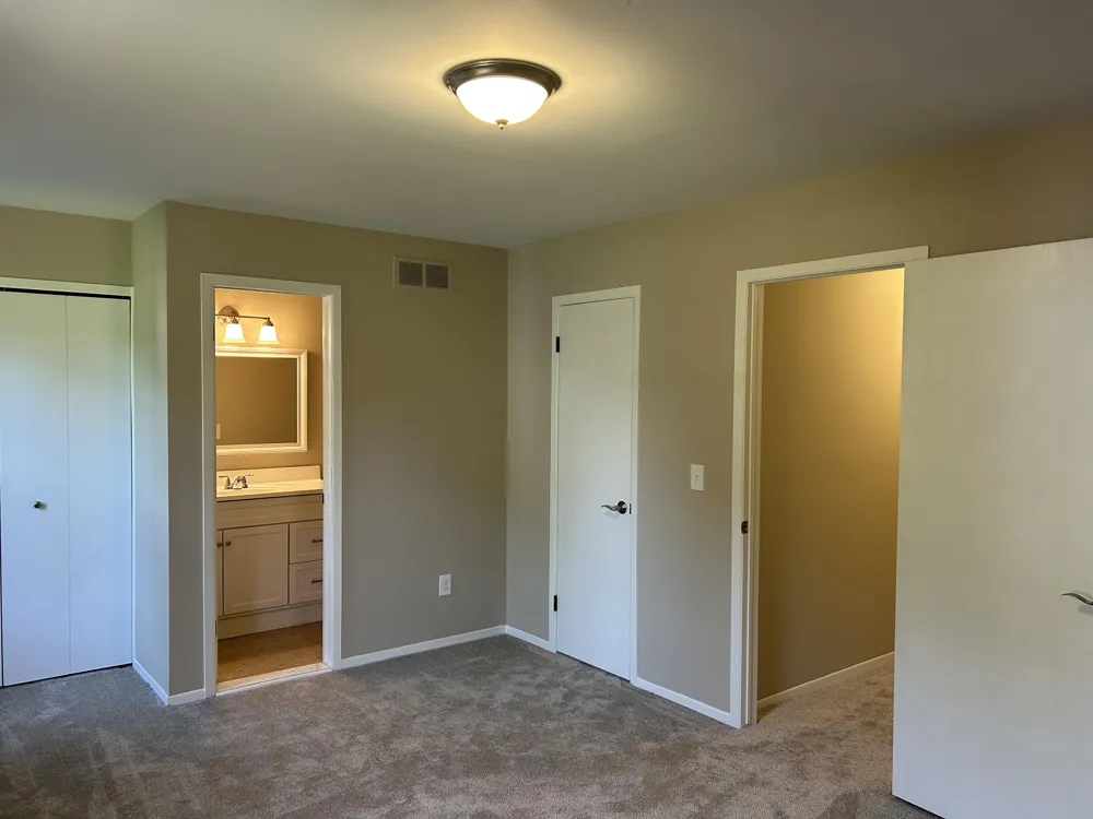 3288 Alpine Drive Ann Arbor, MI 48108