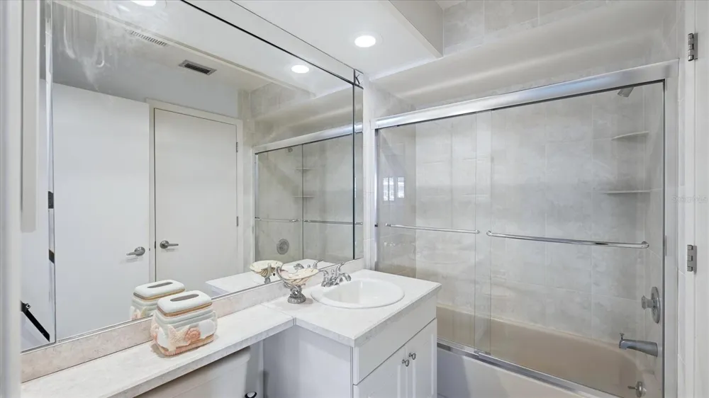 5350 MYRTLE #48 Sarasota, FL 34235