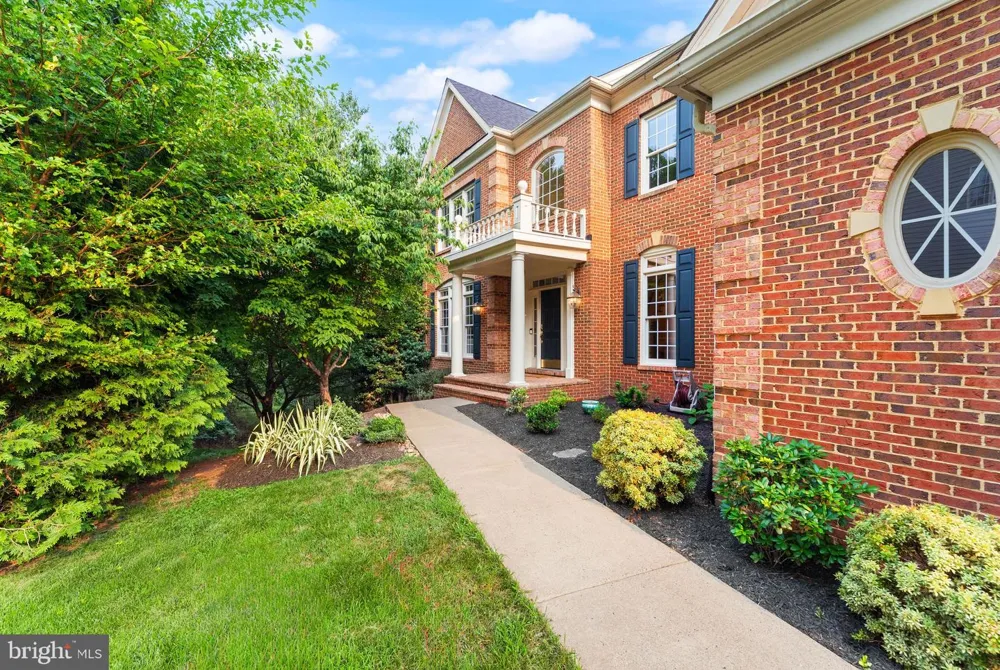 43261 OVERVIEW PLACE Leesburg, VA 20176