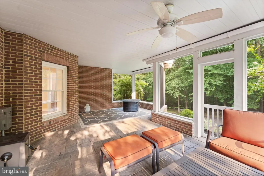 43261 OVERVIEW PLACE Leesburg, VA 20176