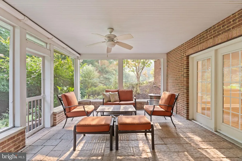 43261 OVERVIEW PLACE Leesburg, VA 20176
