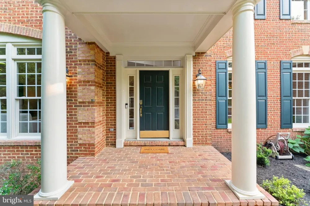43261 OVERVIEW PLACE Leesburg, VA 20176