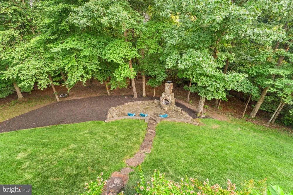 43261 OVERVIEW PLACE Leesburg, VA 20176