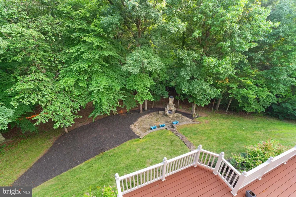 43261 OVERVIEW PLACE Leesburg, VA 20176