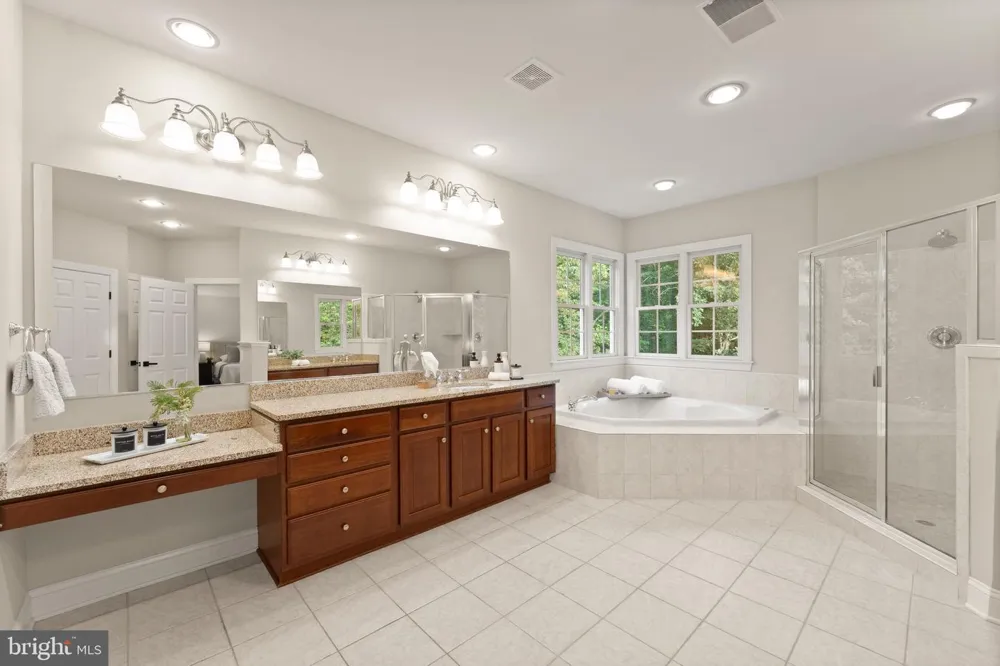 43261 OVERVIEW PLACE Leesburg, VA 20176