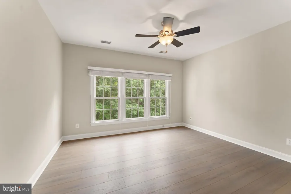 43261 OVERVIEW PLACE Leesburg, VA 20176