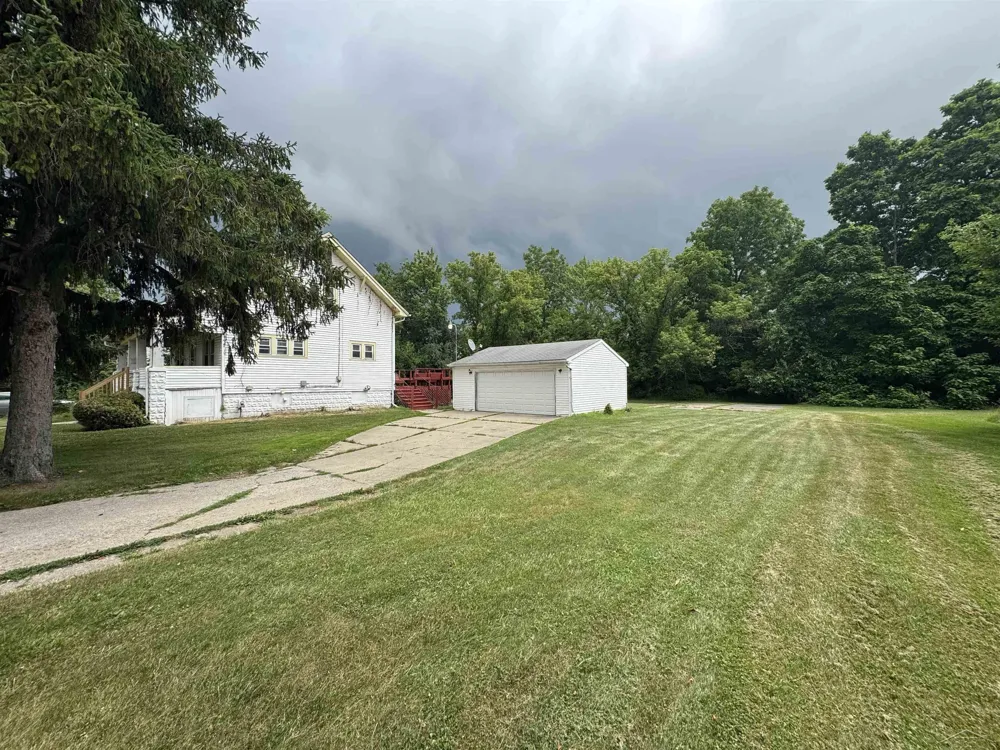 412 S 15th Street Saginaw City, MI 48601