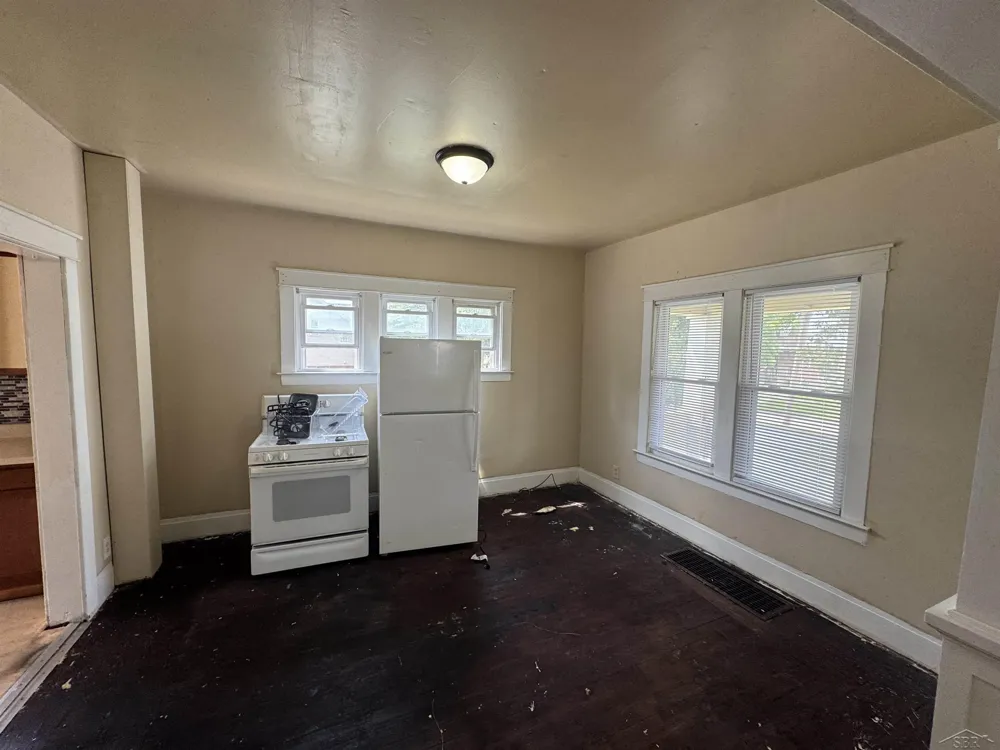 412 S 15th Street Saginaw City, MI 48601