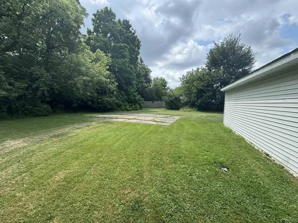 412 S 15th Street Saginaw City, MI 48601