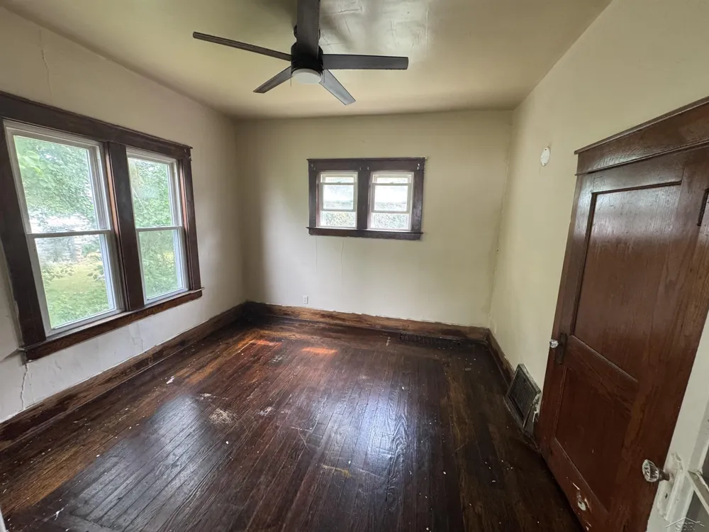 412 S 15th Street Saginaw City, MI 48601