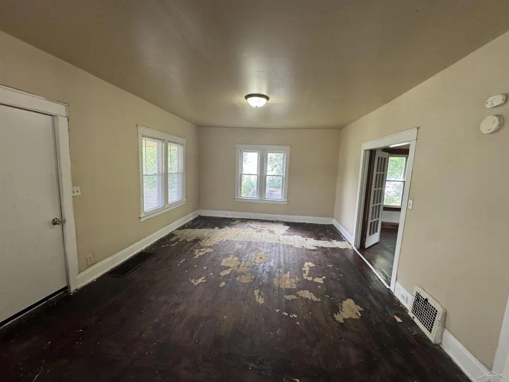 412 S 15th Street Saginaw City, MI 48601