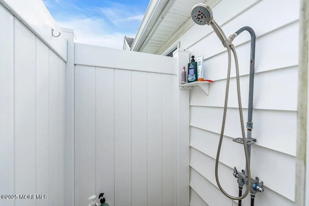 407 8th Avenue Spring Lake Heights, NJ 07762