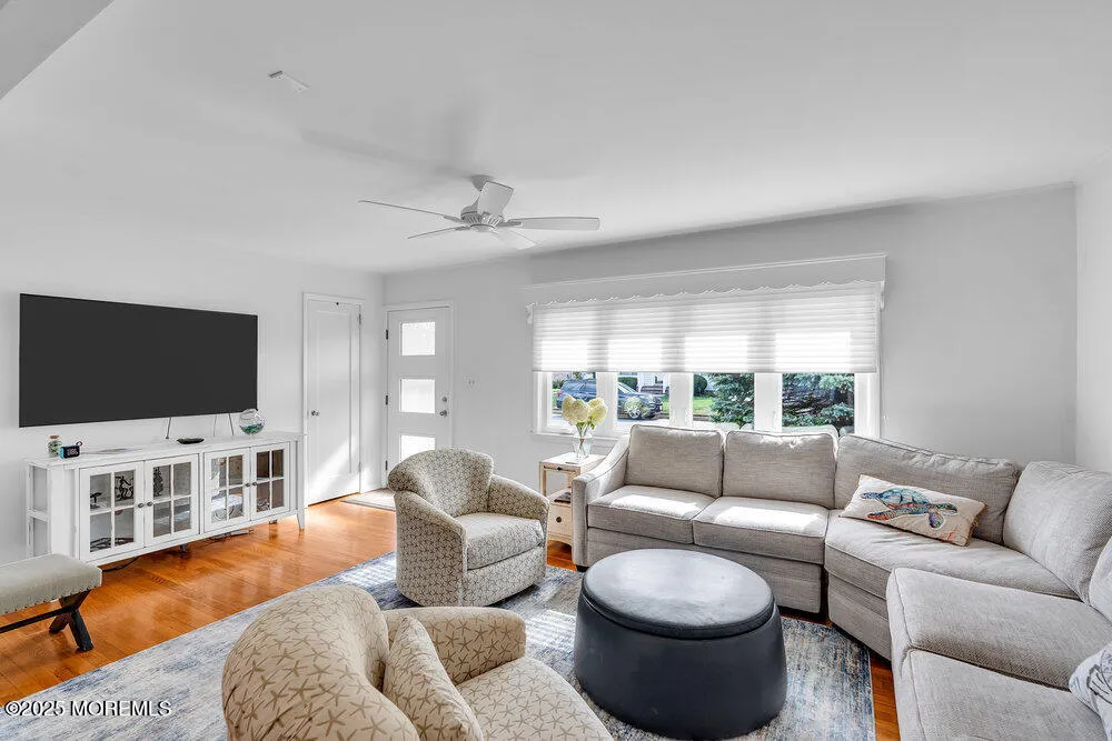 407 8th Avenue Spring Lake Heights, NJ 07762