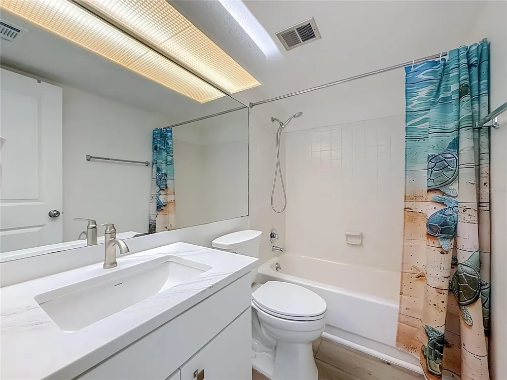 6537 CAPE HATTERAS WAY NE #2 St Petersburg, FL 33702