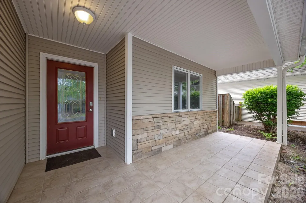 41 Beekeeper Trail Swannanoa, NC 28778