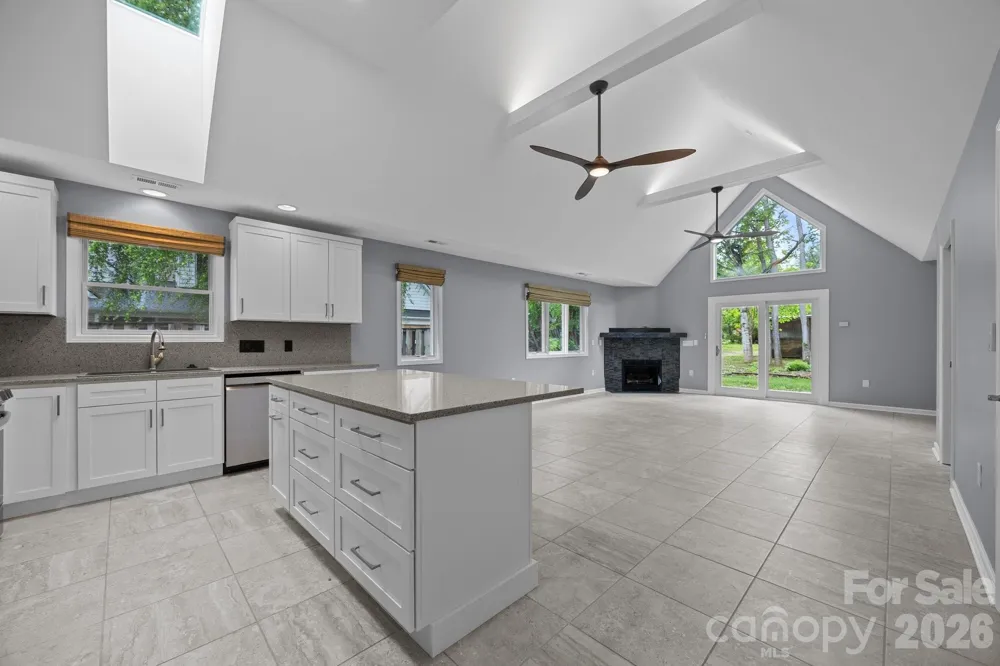 41 Beekeeper Trail Swannanoa, NC 28778