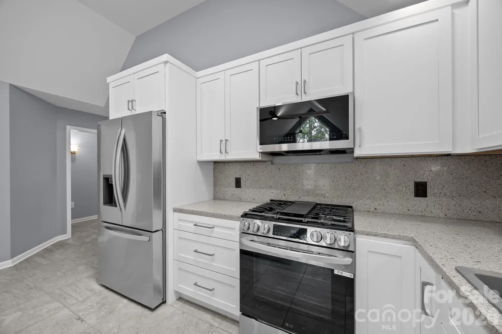 41 Beekeeper Trail Swannanoa, NC 28778