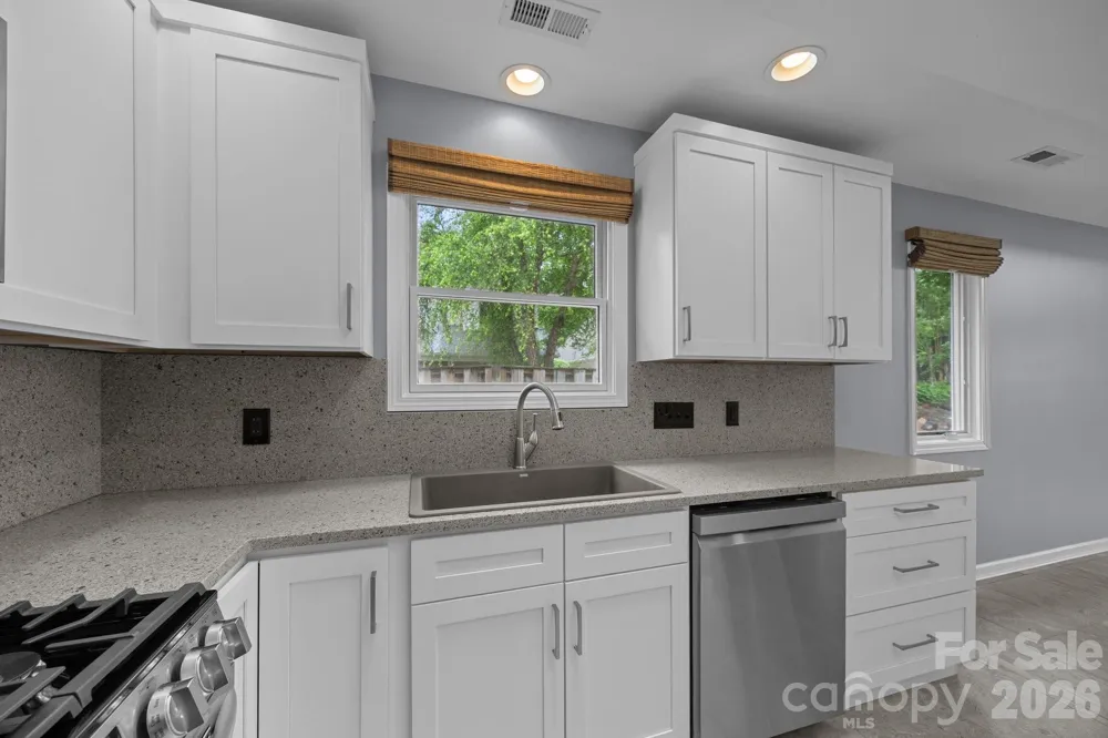 41 Beekeeper Trail Swannanoa, NC 28778