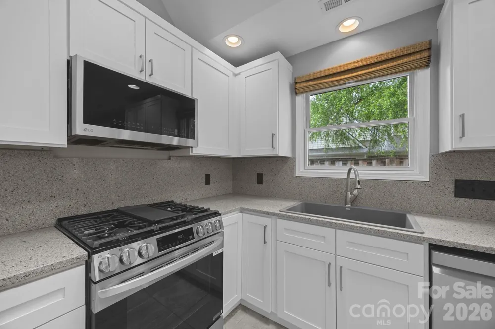 41 Beekeeper Trail Swannanoa, NC 28778