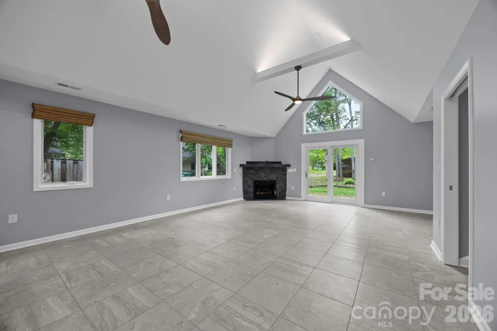 41 Beekeeper Trail Swannanoa, NC 28778