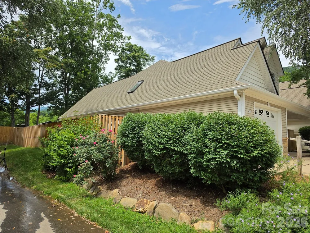 41 Beekeeper Trail Swannanoa, NC 28778