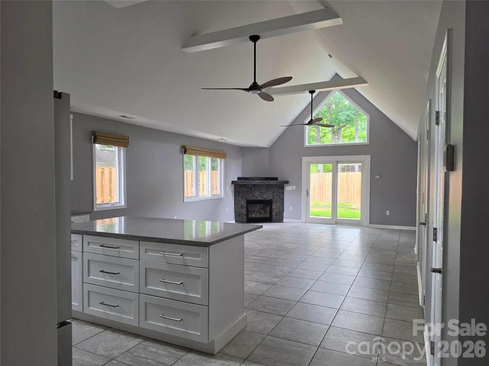 41 Beekeeper Trail Swannanoa, NC 28778
