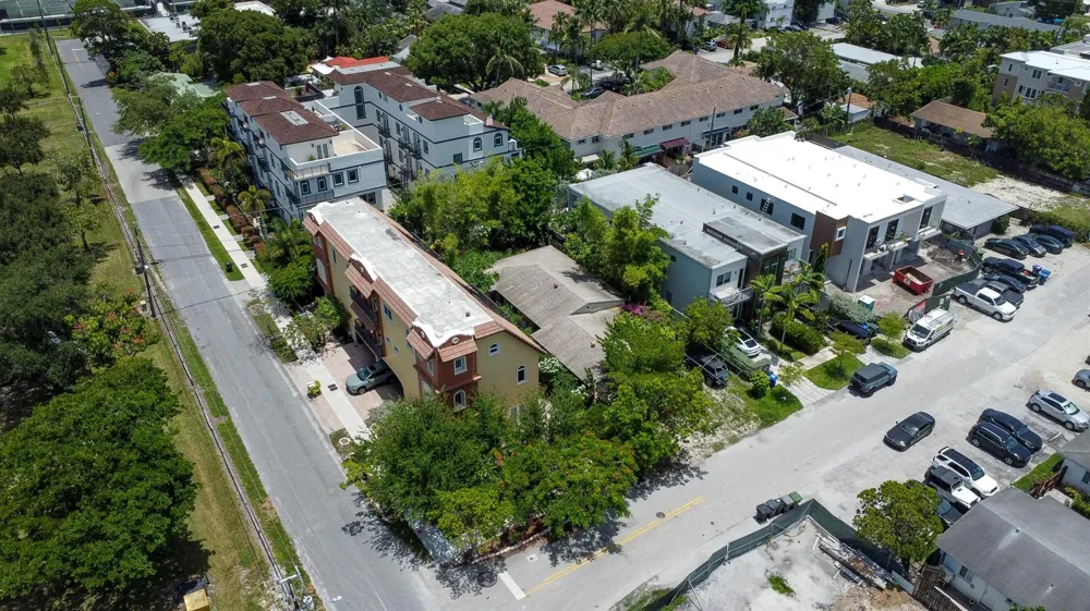 640 NE 8th Avenue Fort Lauderdale, FL 33304