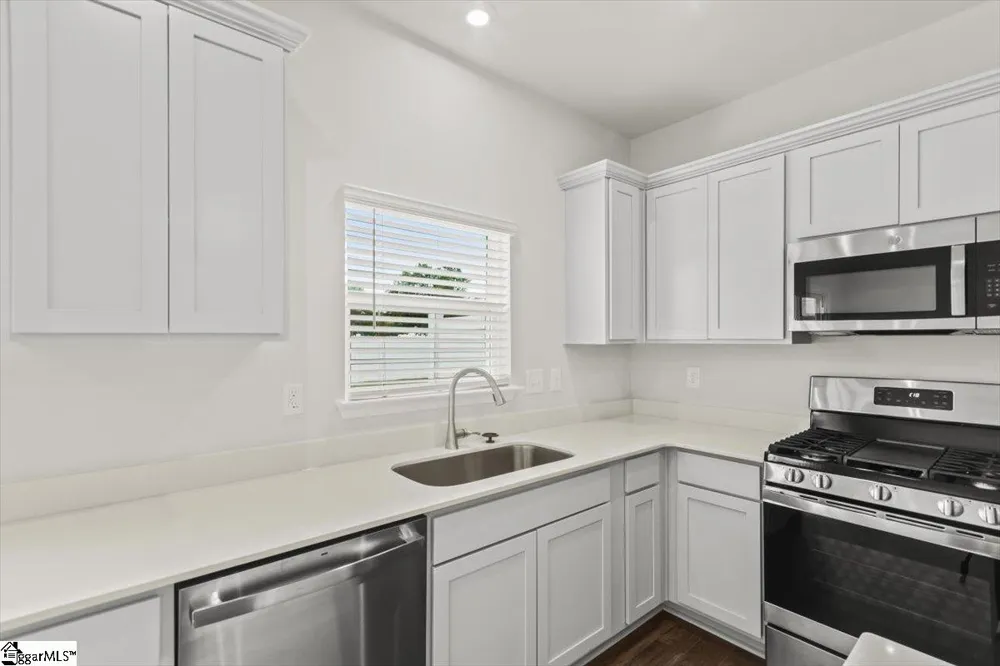 313 Abingdon Way Greer, SC 29651