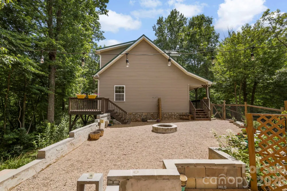46 Michele Lane Leicester, NC 28748