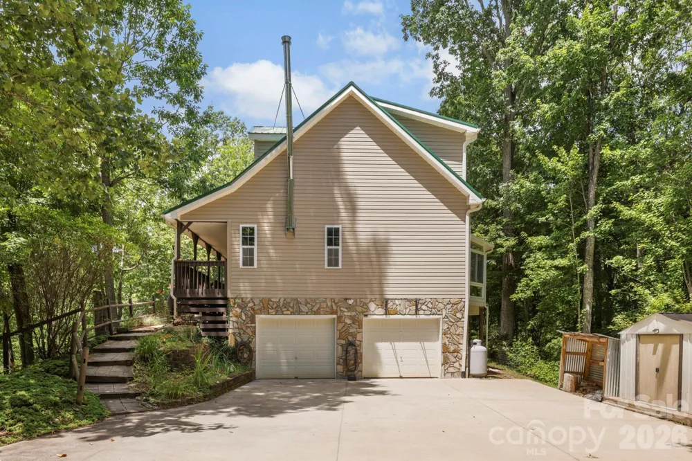 46 Michele Lane Leicester, NC 28748