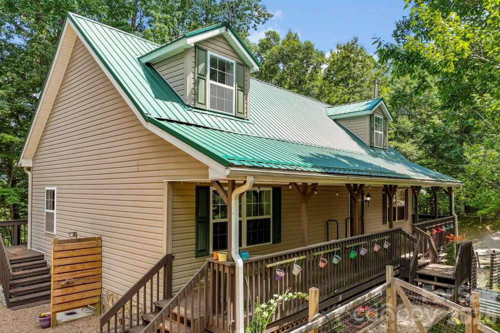 46 Michele Lane Leicester, NC 28748
