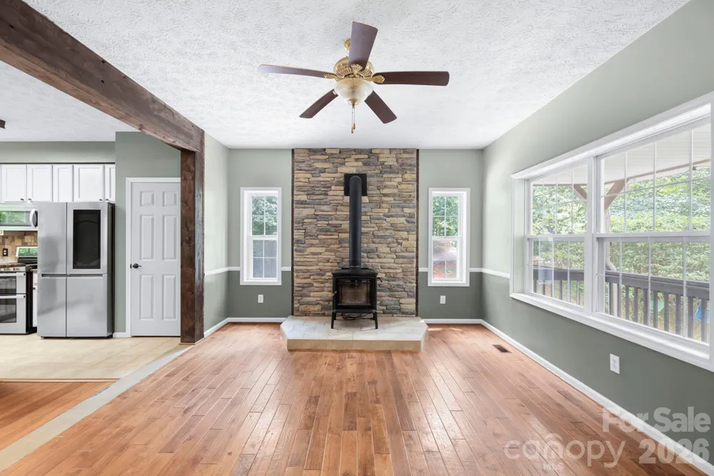 46 Michele Lane Leicester, NC 28748