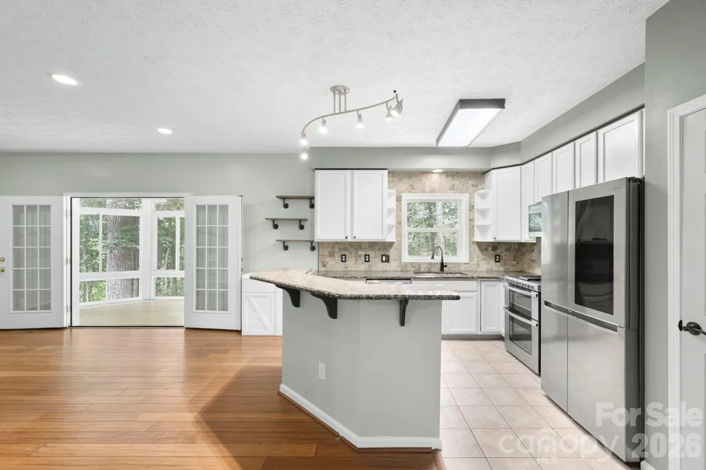 46 Michele Lane Leicester, NC 28748