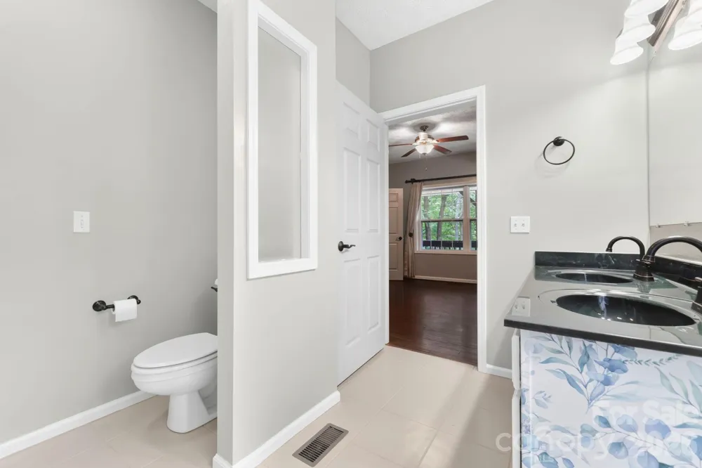 46 Michele Lane Leicester, NC 28748