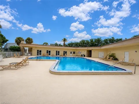 2079 Barkeley Lane #13