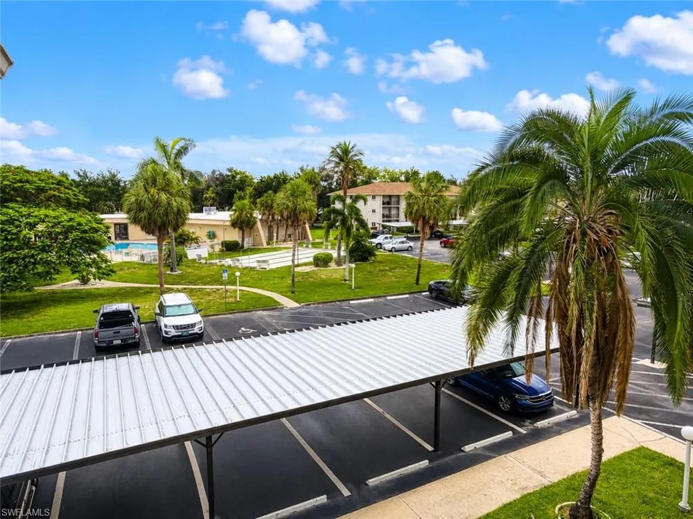 2079 Barkeley Lane #13 Fort Myers, FL 33907