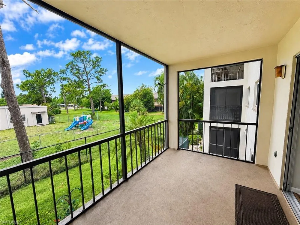 2079 Barkeley Lane #13 Fort Myers, FL 33907