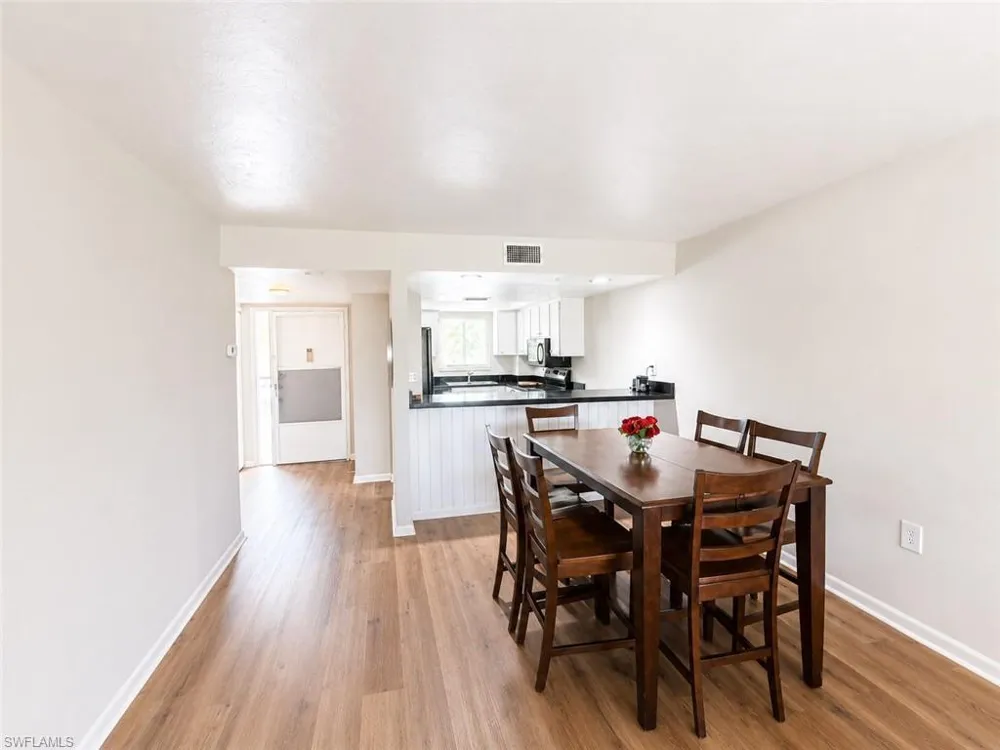 2079 Barkeley Lane #13 Fort Myers, FL 33907