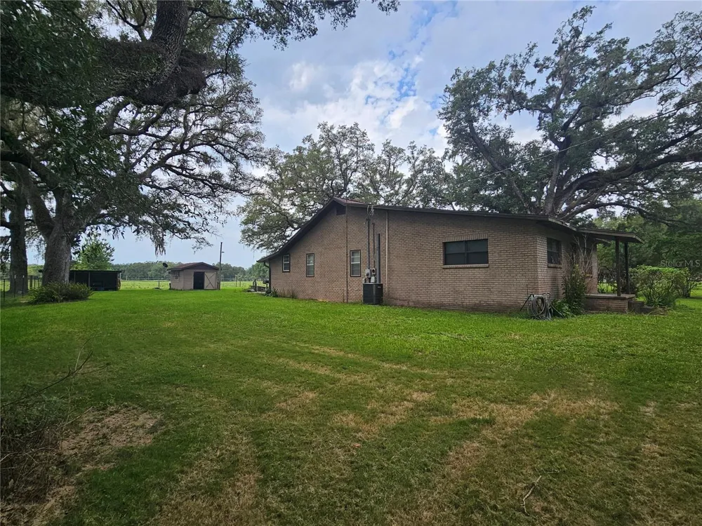 31110 HARTMAN ROAD San Antonio, FL 33576
