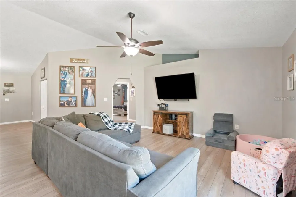 12327 MILLINGTON AVENUE Weeki Wachee, FL 34614