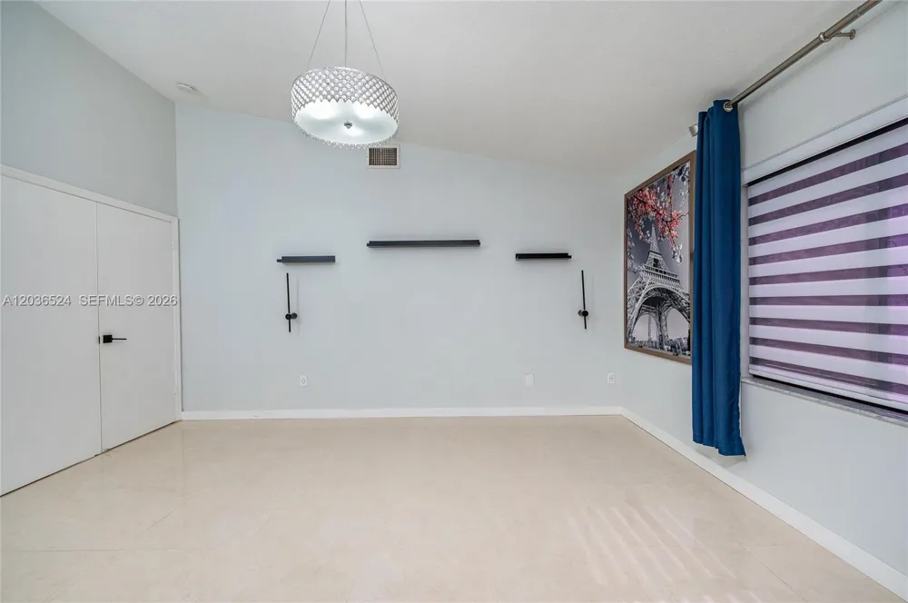 8724 NW 149th Ter Miami Lakes, FL 33018