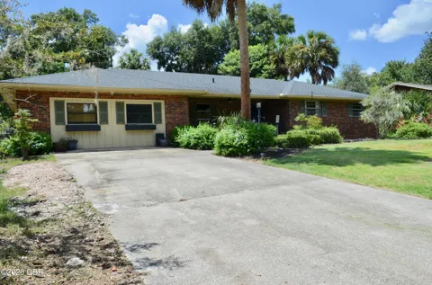 308 Salisbury Avenue
