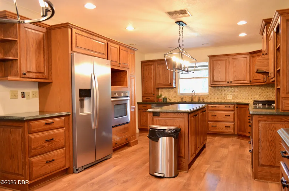 308 Salisbury Avenue Deland, FL 32720