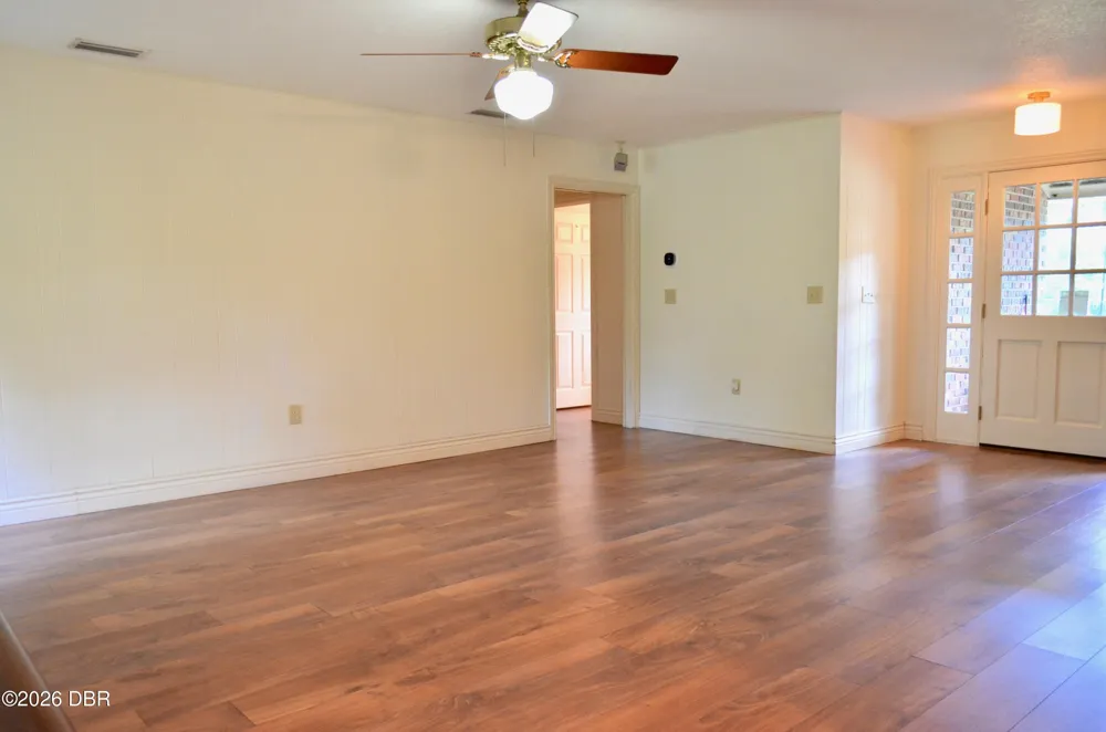 308 Salisbury Avenue Deland, FL 32720