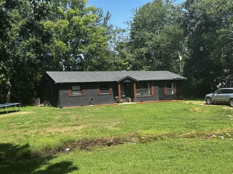205 Locust Dr