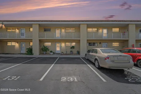2135 Courtenay Parkway #231d