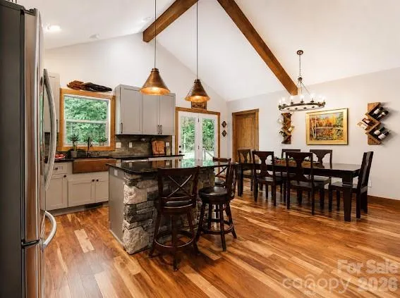 77 E Lake Dr East Lake Drive #18 Fairview, NC 28730