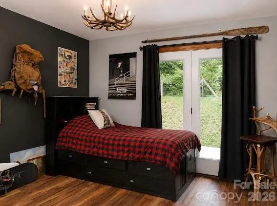 77 E Lake Dr East Lake Drive #18 Fairview, NC 28730